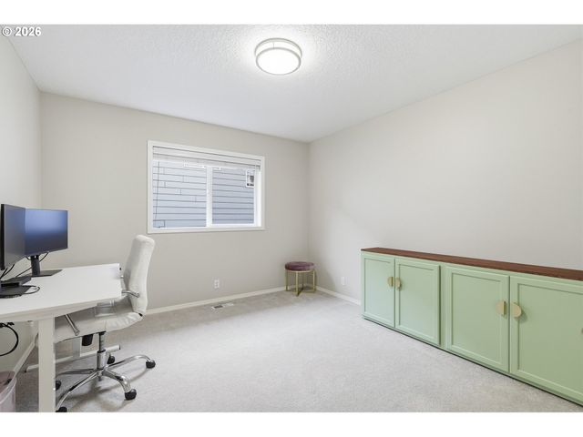 1433 BEGONIA Ave, Forest Grove, OR 97116