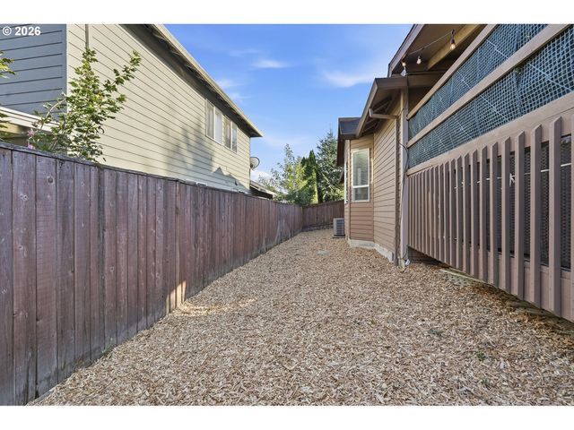 1433 BEGONIA Ave, Forest Grove, OR 97116
