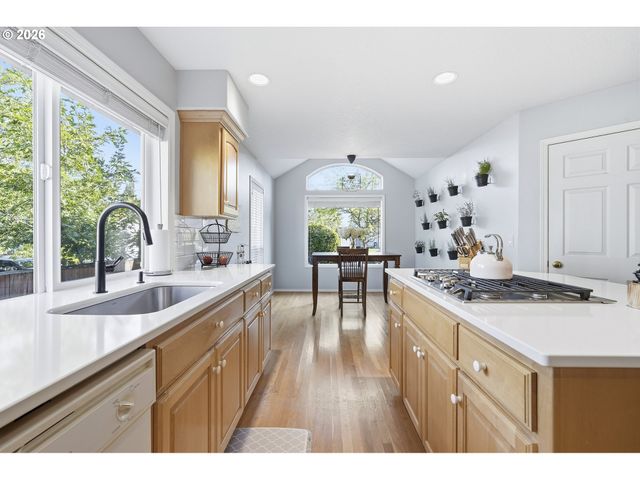 1433 BEGONIA Ave, Forest Grove, OR 97116