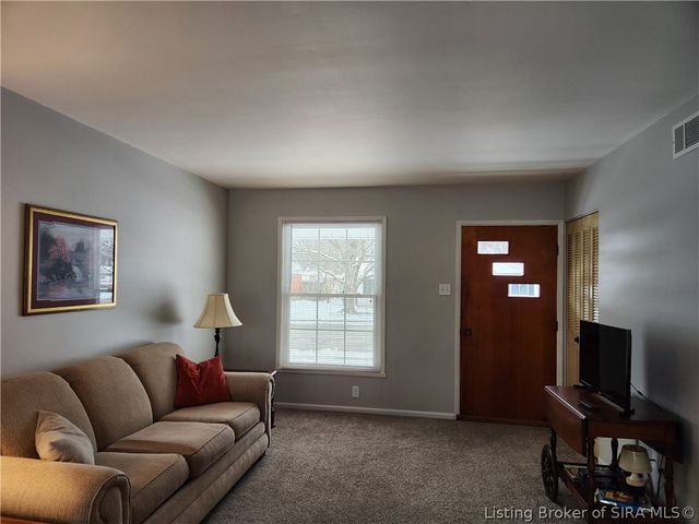 1201 Spruce Drive, Jeffersonville, IN 47130