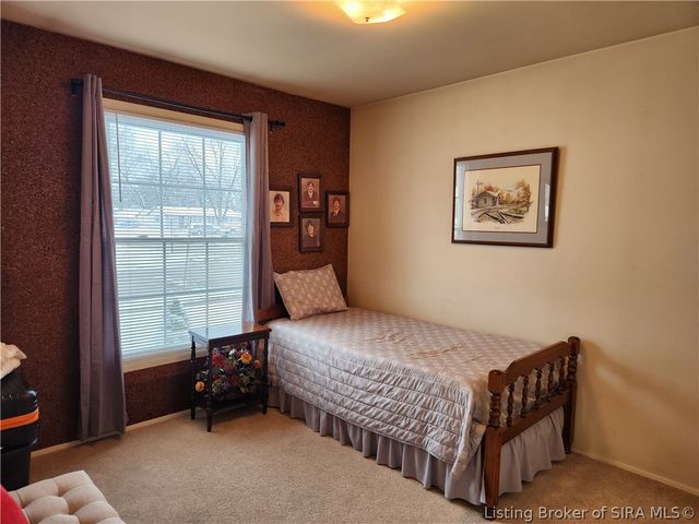 1201 Spruce Drive, Jeffersonville, IN 47130