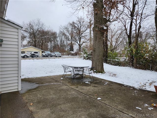 1201 Spruce Drive, Jeffersonville, IN 47130