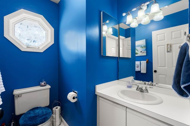 39 Spinnaker Way, Portsmouth, NH 03801