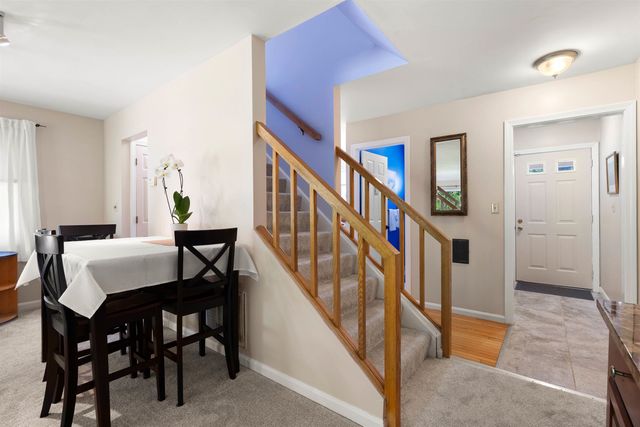 39 Spinnaker Way, Portsmouth, NH 03801
