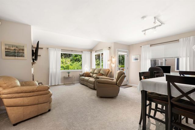 39 Spinnaker Way, Portsmouth, NH 03801