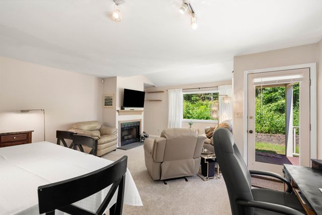 39 Spinnaker Way, Portsmouth, NH 03801