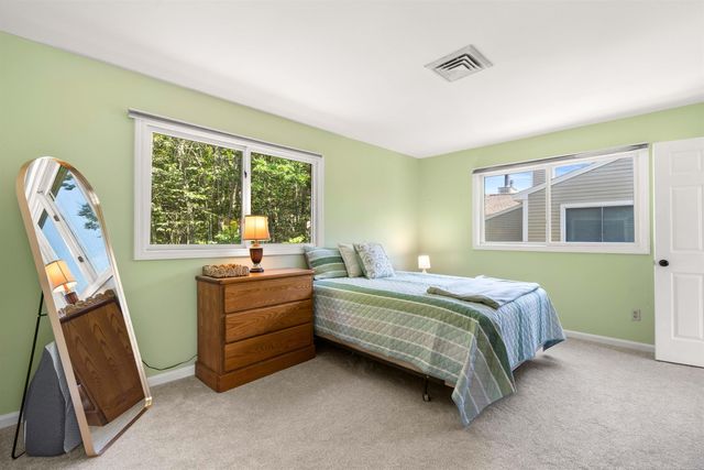 39 Spinnaker Way, Portsmouth, NH 03801