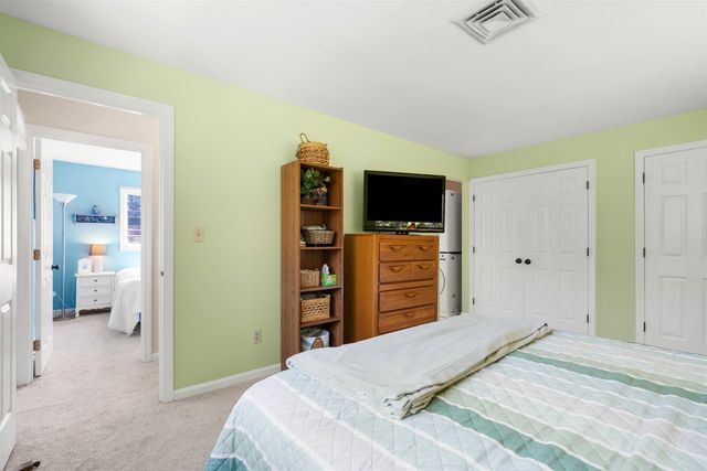 39 Spinnaker Way, Portsmouth, NH 03801