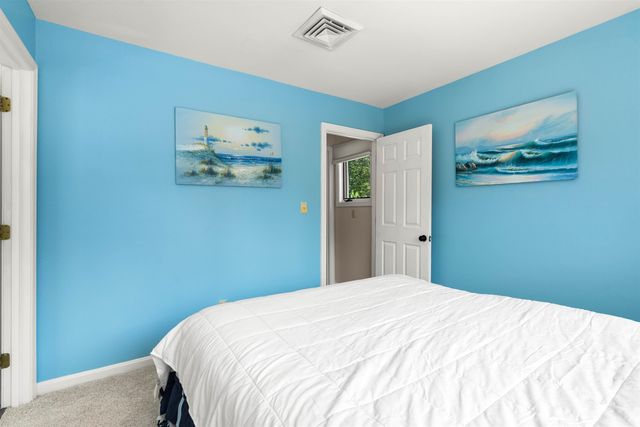 39 Spinnaker Way, Portsmouth, NH 03801