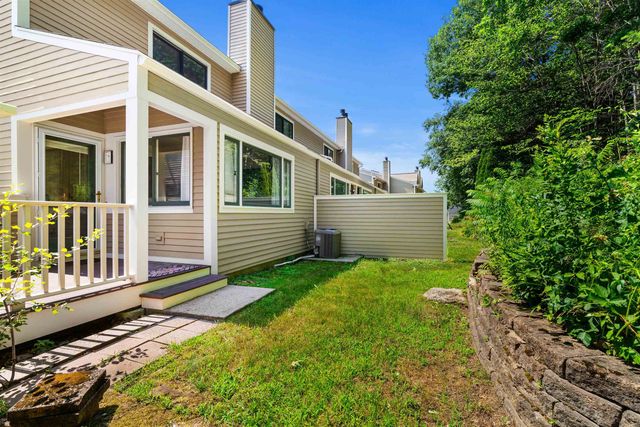 39 Spinnaker Way, Portsmouth, NH 03801