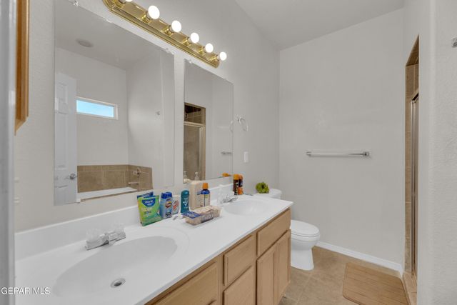 14737 Mountain Breeze Avenue, Horizon City, TX 79928