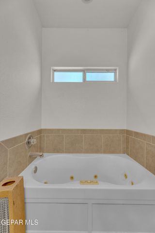 14737 Mountain Breeze Avenue, Horizon City, TX 79928