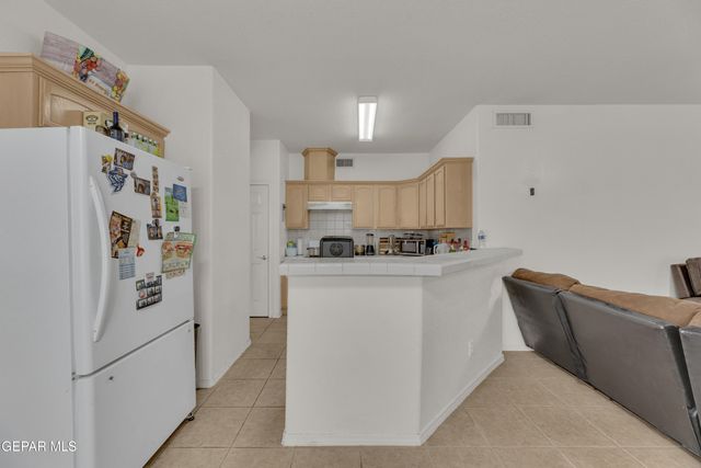 14737 Mountain Breeze Avenue, Horizon City, TX 79928