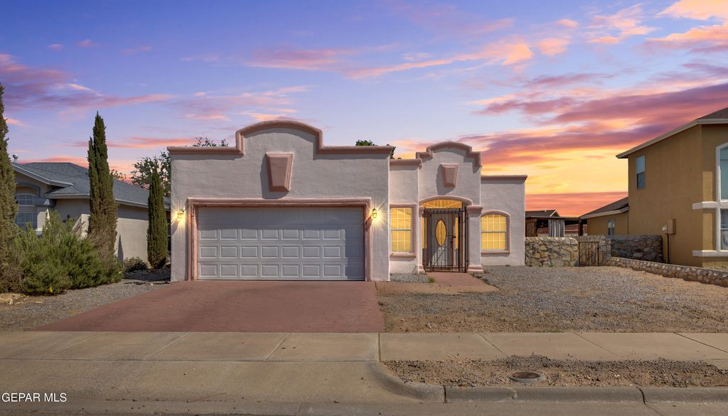 14737 Mountain Breeze Avenue, Horizon City, TX 79928