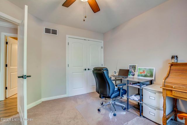 5816 Shepherd Crossing Dr, Louisville, KY 40219