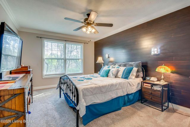 5816 Shepherd Crossing Dr, Louisville, KY 40219