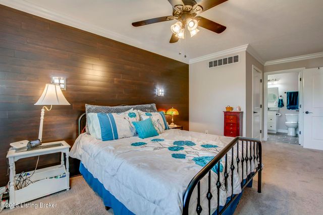 5816 Shepherd Crossing Dr, Louisville, KY 40219