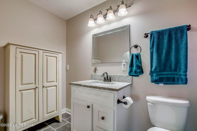 5816 Shepherd Crossing Dr, Louisville, KY 40219