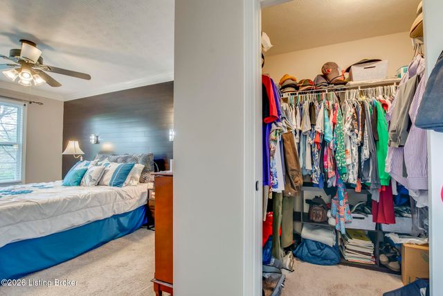 5816 Shepherd Crossing Dr, Louisville, KY 40219