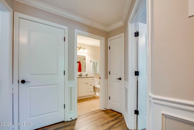 5816 Shepherd Crossing Dr, Louisville, KY 40219