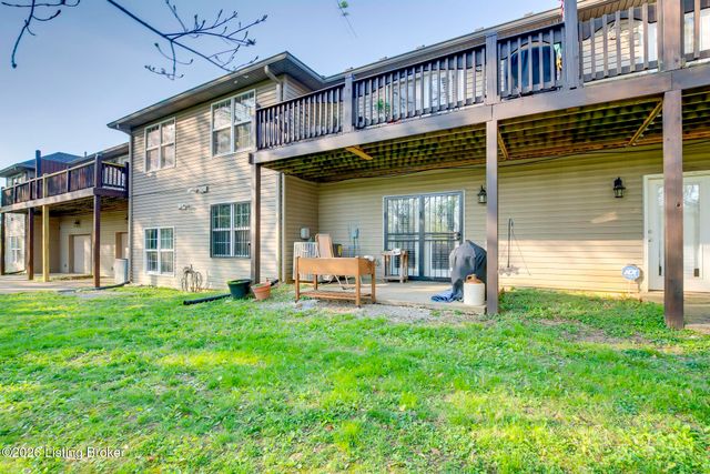 5816 Shepherd Crossing Dr, Louisville, KY 40219