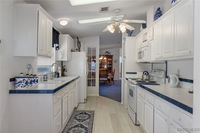 2540 E Loma Court, Hernando, FL 34442