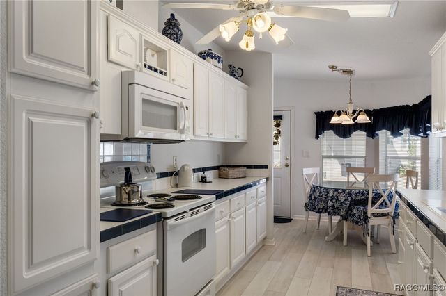 2540 E Loma Court, Hernando, FL 34442