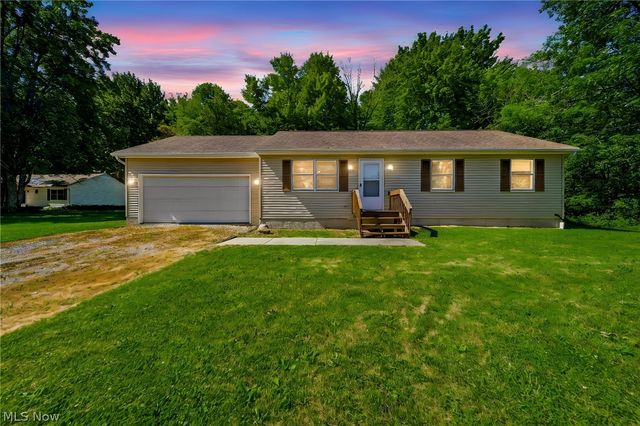 1682 Sugar Creek Creek, Rock Creek, OH 44084