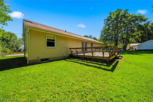 1682 Sugar Creek Creek, Rock Creek, OH 44084