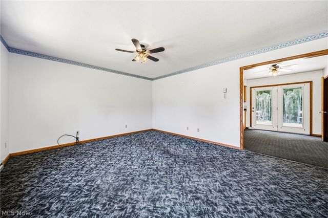 1682 Sugar Creek Creek, Rock Creek, OH 44084