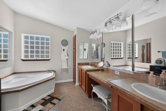 24921 Muirlands Boulevard 276, Lake Forest, CA 92630