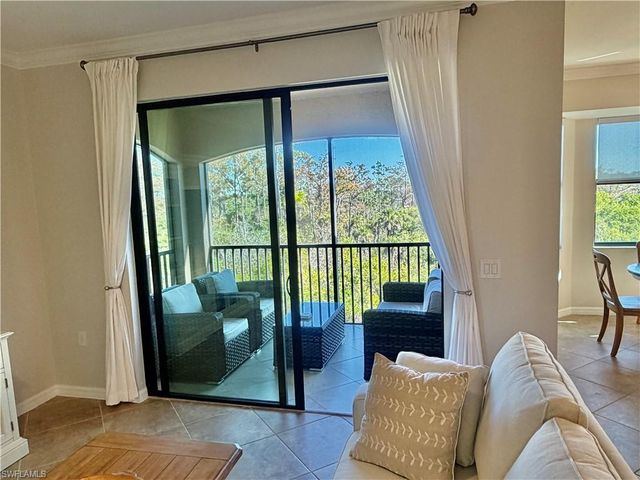 9834 Giaveno CIR # 1742, Naples, FL 34113