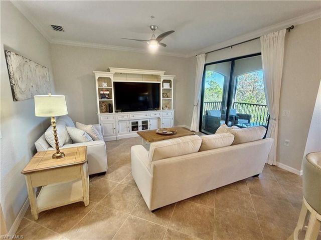 9834 Giaveno CIR # 1742, Naples, FL 34113