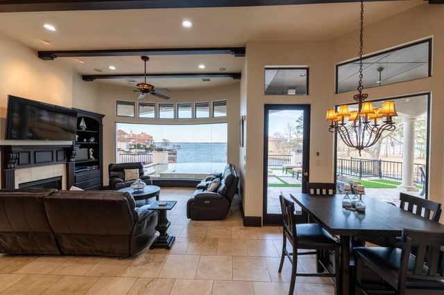 14640 Whistling Oak Drive, Conroe, TX 77356