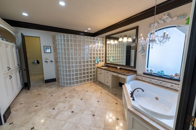 14640 Whistling Oak Drive, Conroe, TX 77356