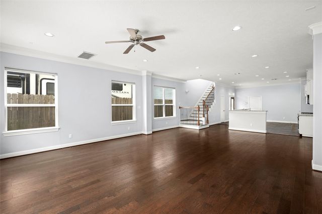 1611 Summer Street B, Houston, TX 77007