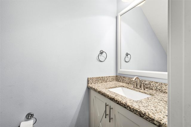 1611 Summer Street B, Houston, TX 77007