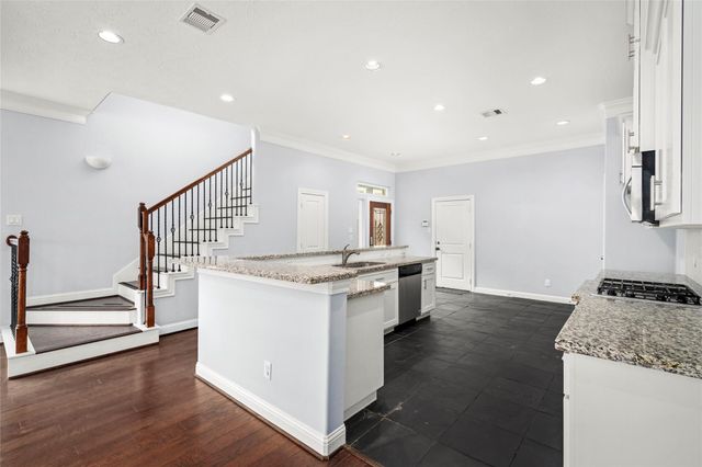 1611 Summer Street B, Houston, TX 77007