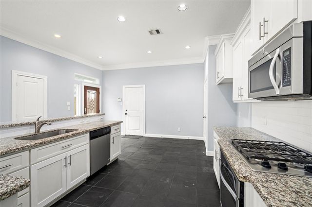 1611 Summer Street B, Houston, TX 77007