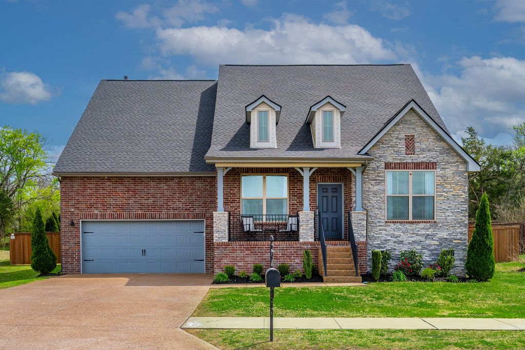 142 Fireside Dr, Lebanon, TN 37087