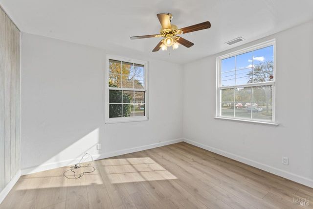 1295 Hemlock St, Napa, CA 94559