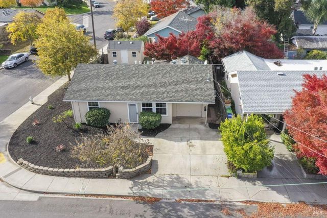 1295 Hemlock St, Napa, CA 94559