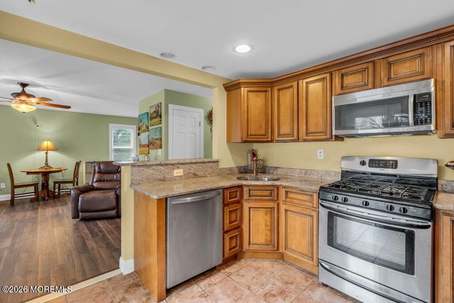 57 Nautilus Drive W, Leonardo, NJ 07737