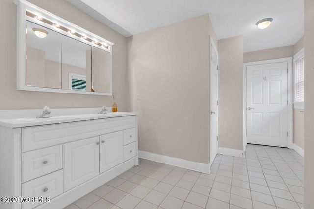 57 Nautilus Drive W, Leonardo, NJ 07737