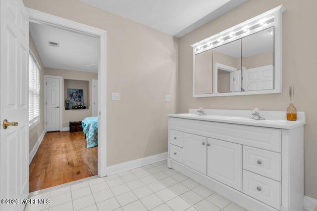 57 Nautilus Drive W, Leonardo, NJ 07737