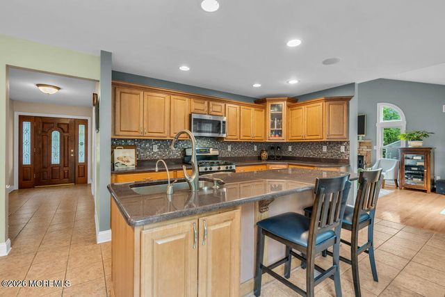 57 Nautilus Drive W, Leonardo, NJ 07737