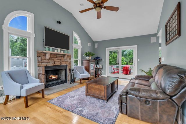 57 Nautilus Drive W, Leonardo, NJ 07737