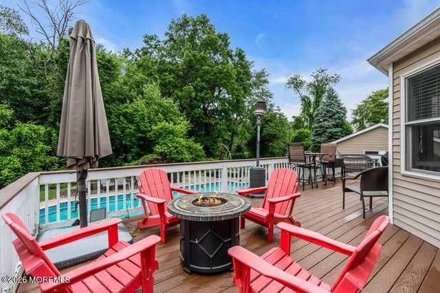 57 Nautilus Drive W, Leonardo, NJ 07737