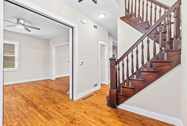102 W Walnut Street, Southgate, KY 41071