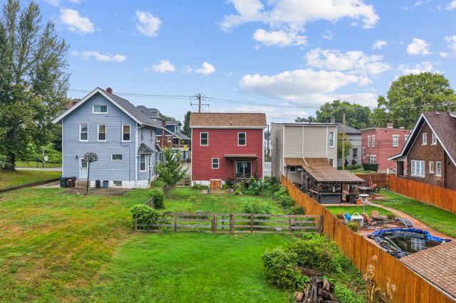 102 W Walnut Street, Southgate, KY 41071
